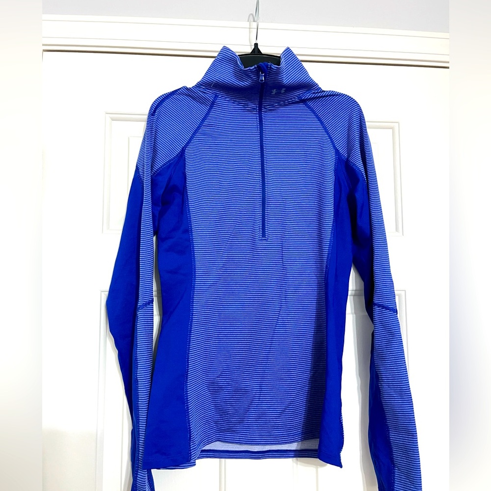 Like new Under Armour cold gear quarter zip top